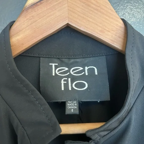 Teenflo size 8 EUC Black Blazer Structured Suit Jacket - Picture 7 of 13